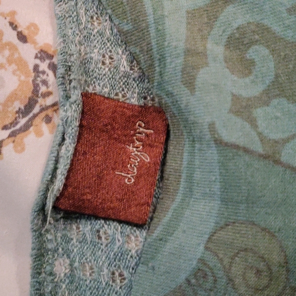 Cute, Day trip, long sleeve... - Picture 3 of 4